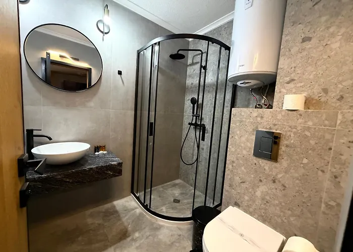 Hotel Elegant Lux 4*