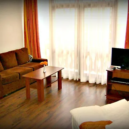 Хотел елегант лукс 4*