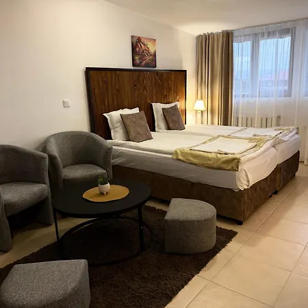 Hotel Elegant Lux 4*