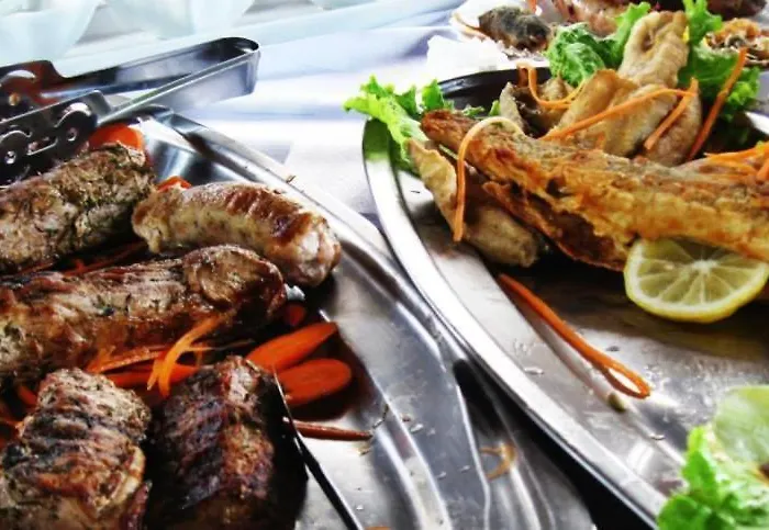 Elegant Lux Готель Бансько