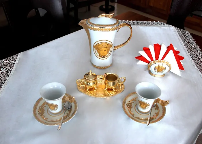 Elegant Lux Готель 4*