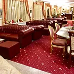 Elegant Lux Hotel