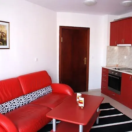 Elegant Lux Hotel