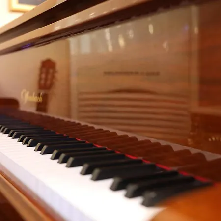 Elegant Lux Отель Банско