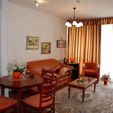 Elegant Lux Отель 4*