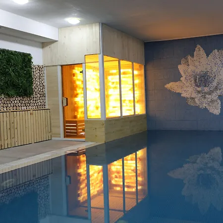 Szálloda Elegant Lux 4*