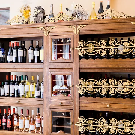 Hotel Elegant Lux 4*