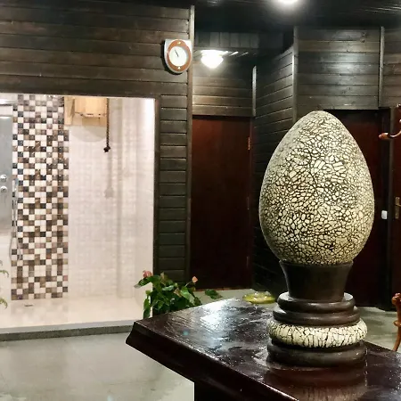 Отель Elegant Lux