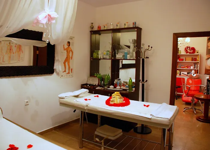 Elegant Lux Отель